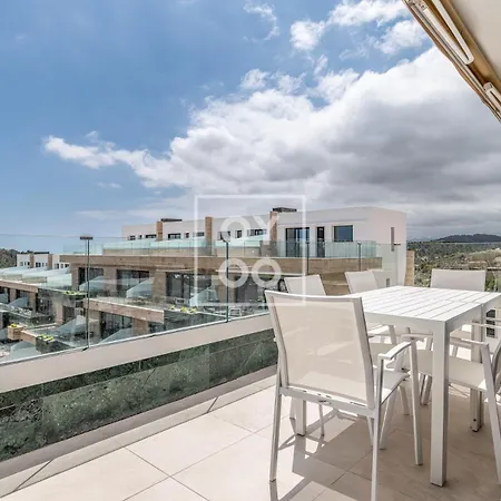 Finefleur - And Mountain Views - By Oyoostays Apartmán